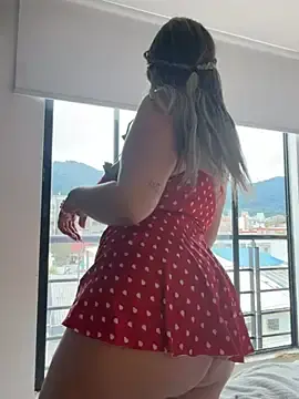 Stripchat Best live sex cam show of Cloee_Rainbow1