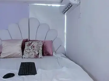 Stripchat Free Porn Cam of dayis_cor