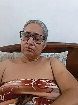 Stripchat Adult Webcam of _candi