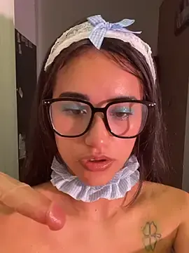 Stripchat Free Porn Cam of Rouse_Monroe