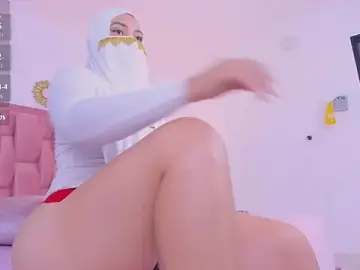 Stripchat Adult Webcam of AylaNoir