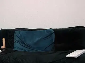 Stripchat Live Sex Cam of EmilyJenner