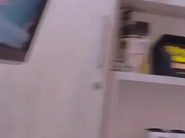 Stripchat Best live sex cam show of LucyHanks