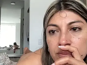 Stripchat Free Porn Cam of LunaBeya