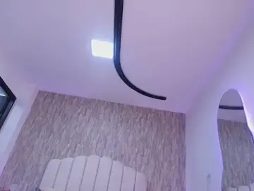 Stripchat Watch Live Sex Cams of raven_lilith_