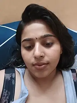 Stripchat Free Porn Cam of Cute-Simmi69