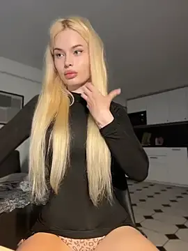 Stripchat Live Sex Cam of Vladamais