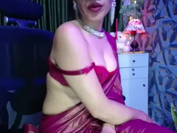 heyy_kiran from stripchat