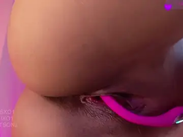 liliwatsonj from stripchat