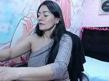 AllysonMilf69 from stripchat