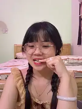 Stripchat Sex Cam of ___KARA___