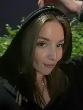 Stripchat Live Sex of KrisMagnoly