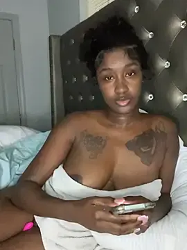 Stripchat Free Porn Cam of ToyaThick