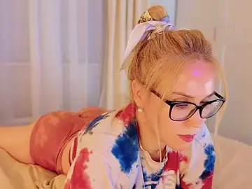 Stripchat Live Sex Cam of Myassistant