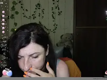 Stripchat Sex Cam of Muse_kitty_jenia