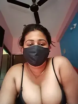 Stripchat Sex Cam of sreyashidas505