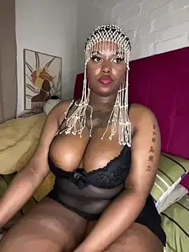 Stripchat Free Porn Cam of QUEEN_NOBUHLE_FEMDOM_777
