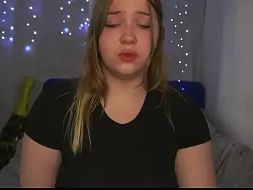 Stripchat Nude Webcam of CuteSharloti