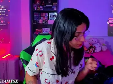 Stripchat Live Sex Cam of Lovelyamyy