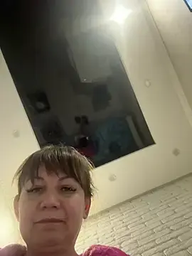 Butterfly8385 from stripchat