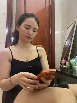 Stripchat Free Porn Cam of LiLi-Kirix99
