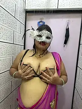 Stripchat Live Sex Cam of Catchybusty
