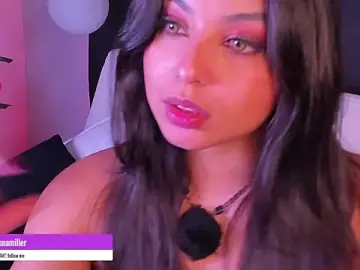 Stripchat Watch Live Sex Cams of lunamiller_01