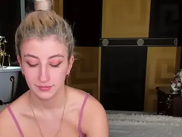 wawmom from stripchat