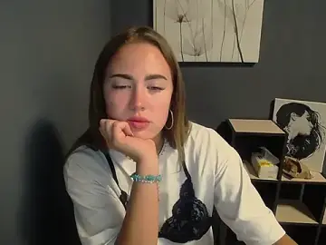 Stripchat Free Porn Cam of luxie_milady