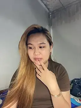Almira6868 from stripchat