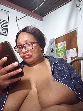 Stripchat Private Sex Chat of YELLOW_BONE