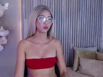 Stripchat Nude Webcam of Danhia_hott
