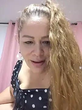 Stripchat Adult Video Chat of SluttyMilf79