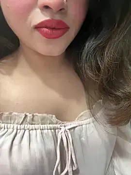Yours_riya11 from stripchat