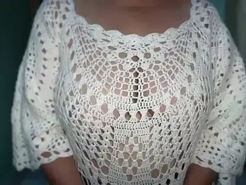 Stripchat Live Sex Cam of Diamond_Queenn