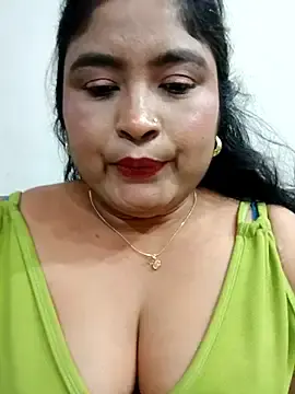 hornyriyanka from stripchat