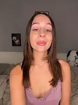 Stripchat Sex Cam of ChiaraMauzi