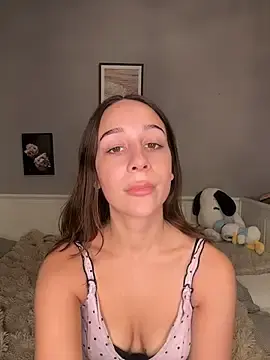 Stripchat Watch Live Sex Cams of ChiaraMauzi