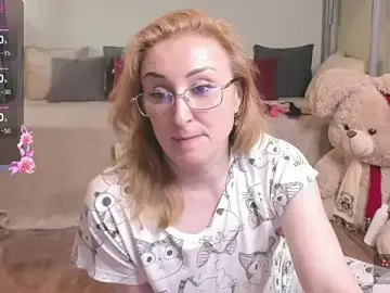 Stripchat Free Porn Cam of MadissonKiss