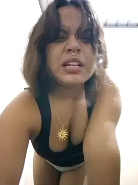 Daniela-Peruana from stripchat