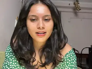 Stripchat Nude Webcam of Naira_fit
