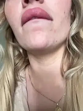 Stripchat Live Porn of blissdimicco