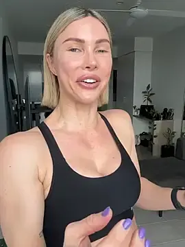Stripchat Free Porn Cam of raeparks