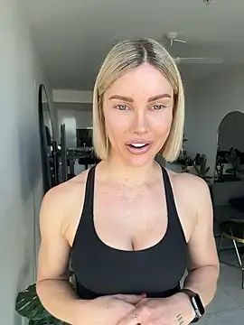 Stripchat Watch Live Sex Cams of raeparks