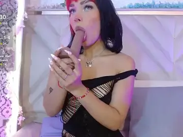Stripchat Live Sex Cam of Issa_tay1