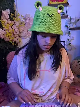 Eymmy_24 from stripchat
