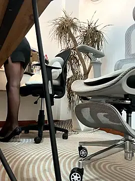 Stripchat Live Porn of Goldbaby888