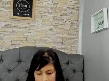 Stripchat Nude Webcam of melanie_rouge