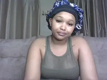 Stripchat Nude Webcam of Candy_Tracy