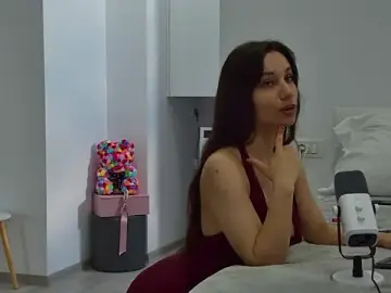 YasminHelson from stripchat
